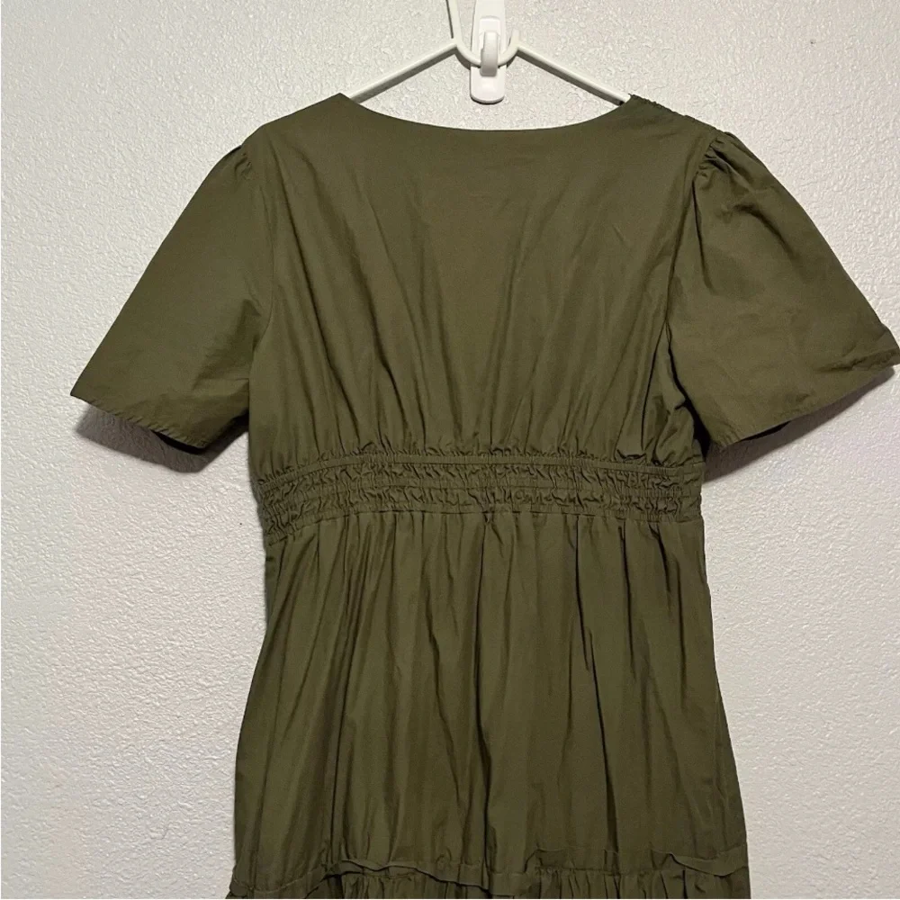 Petal + Pup Olive Green Short Sleeve Lined Tiered Maxi Dress Size Large - Picture 8 of 9